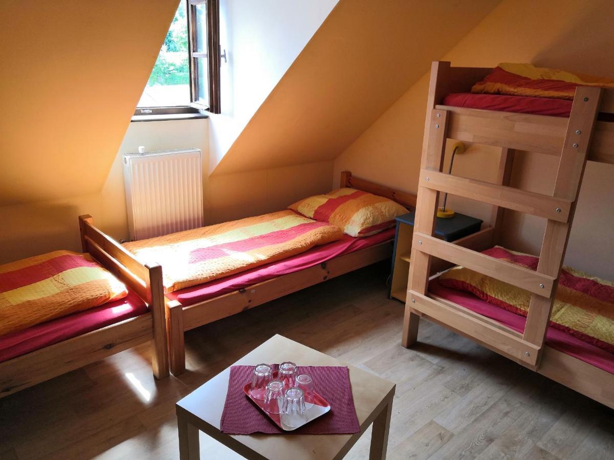 Hostel Skautsky Dom Банська Штявниця Екстер'єр фото