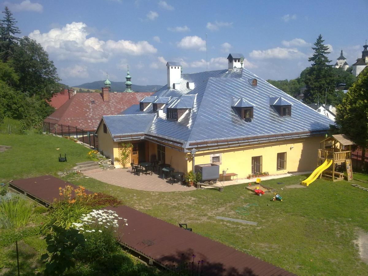 Hostel Skautsky Dom Банська Штявниця Екстер'єр фото