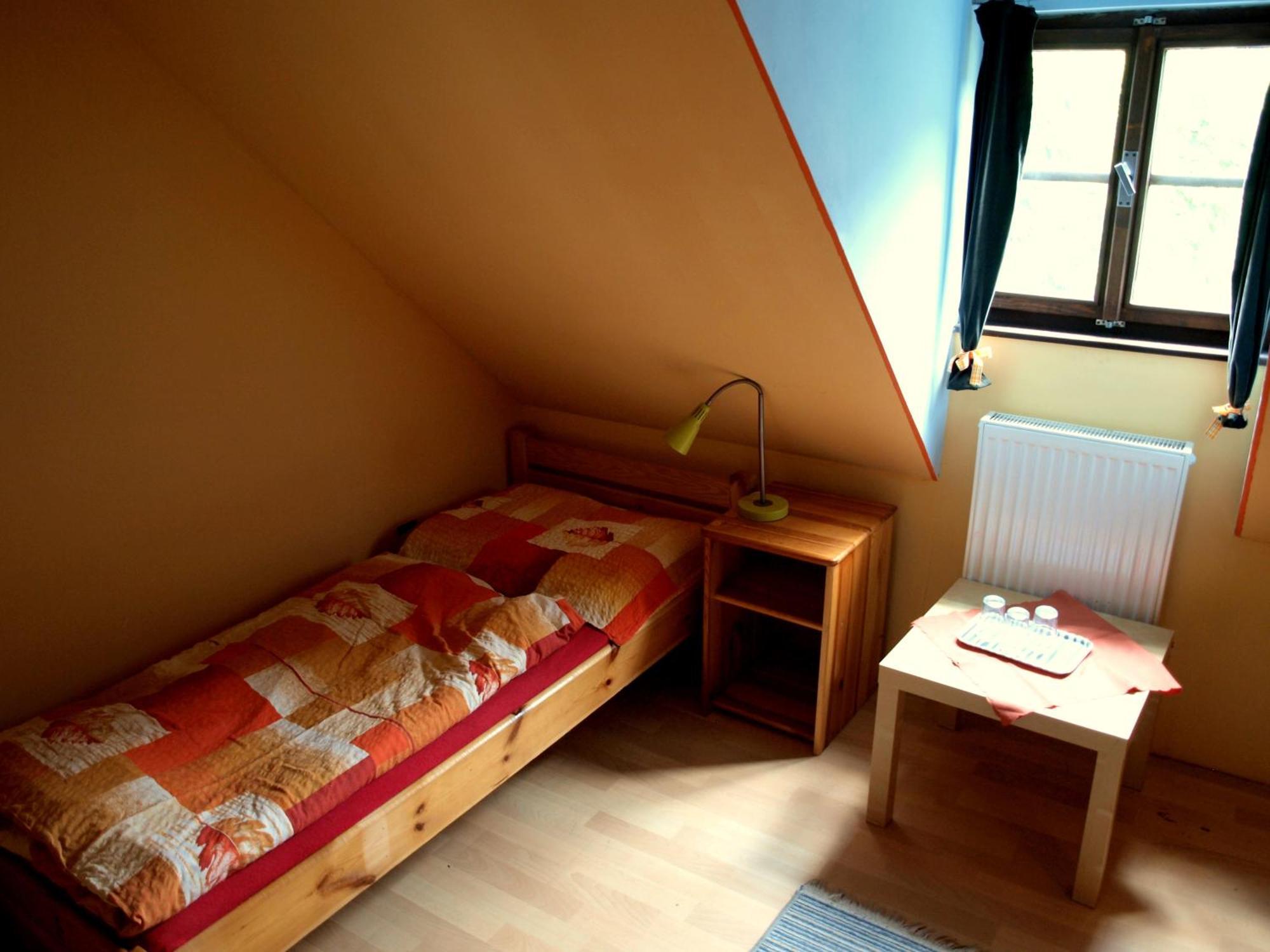 Hostel Skautsky Dom Банська Штявниця Екстер'єр фото